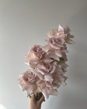 Load image into Gallery viewer, Custom Florals By Mihailo