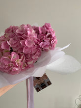 Load image into Gallery viewer, Hydrangea