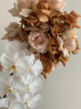 Load image into Gallery viewer, Custom Florals By Mihailo