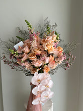 Load image into Gallery viewer, Custom Florals By Mihailo
